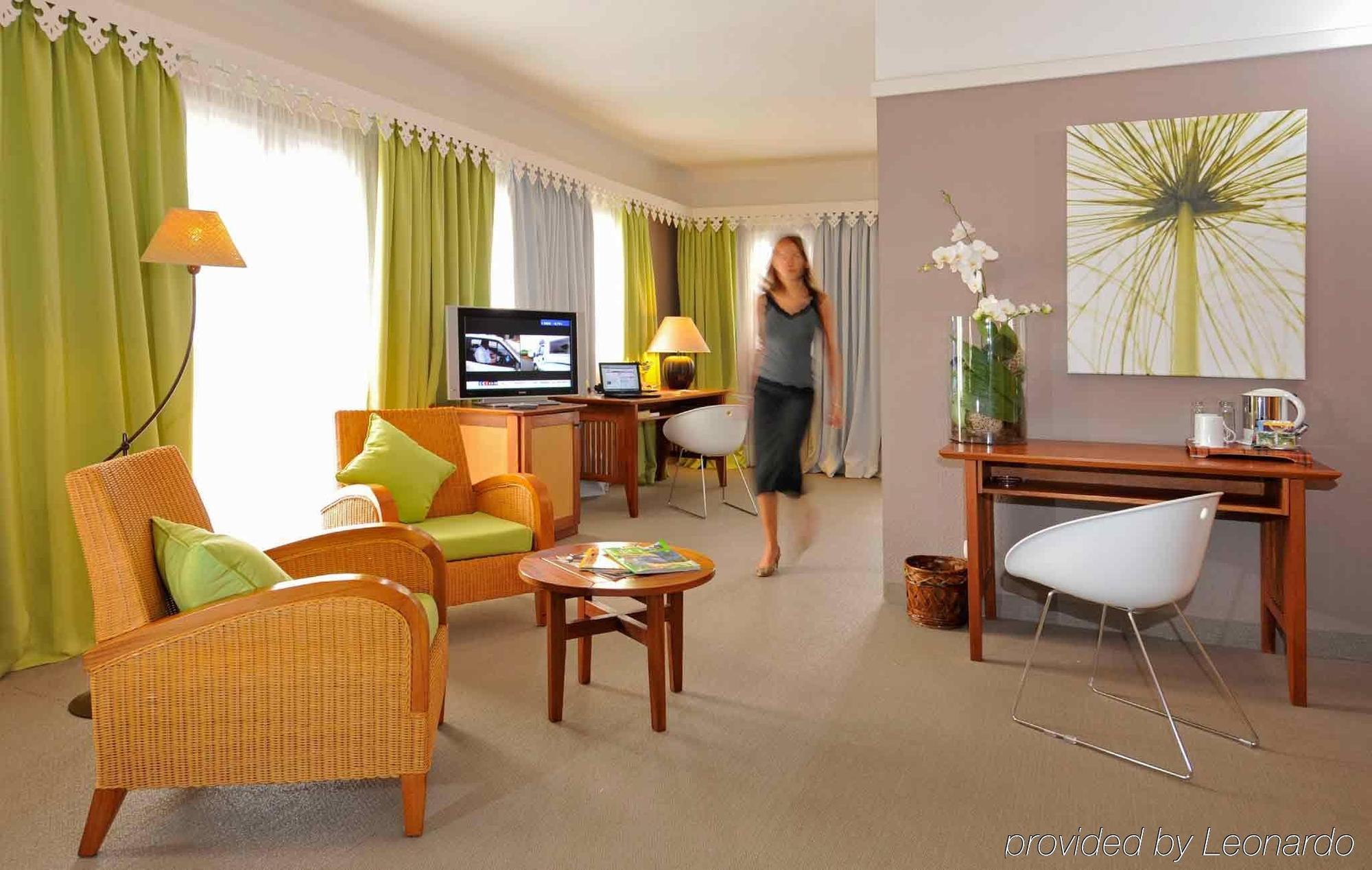 Hotel Exsel Creolia Saint-Denis Quarto foto